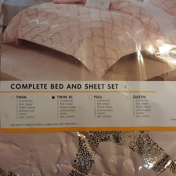 Complete bed and sheet set, twin xl, blush - Picture 2 of 2